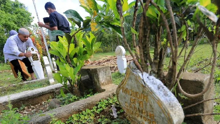 ziarah kubur idul fitri