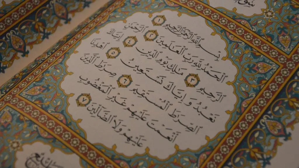 Cara Mengirim Al-Fatihah untuk Orang yang Sudah Meninggal: