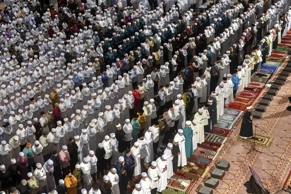 Hajat dalam Islam Hukum: Antara Mubah, Sunnah, dan Wajib