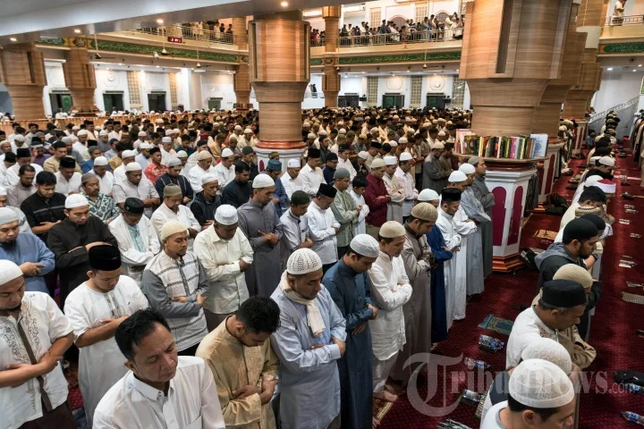 qiyamul lail: Menutup Perjalanan Menuju Malam yang Hidup