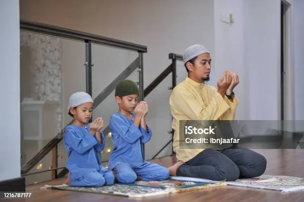 Ibadah dan Akhlak: Dua Sisi yang Tak Terpisahkan