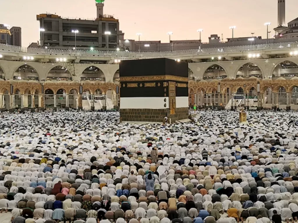 Menurut Agama Islam: Etika Sosial dalam Kehidupan