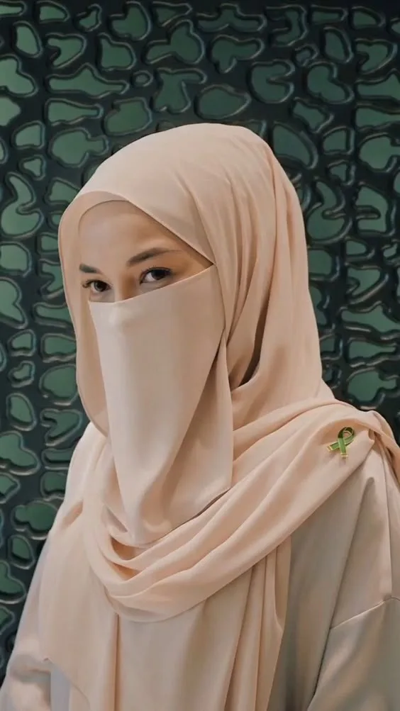 Bagaimana Memilih Jilbab untuk Cuaca Panas?