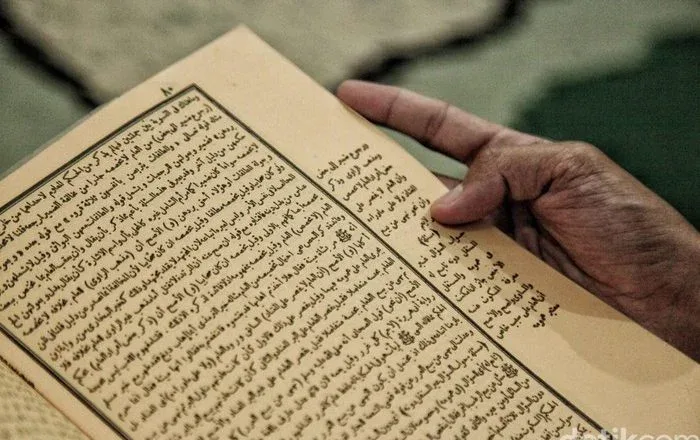 Apa Sebenarnya yang Dimaksud Kitab Kuning