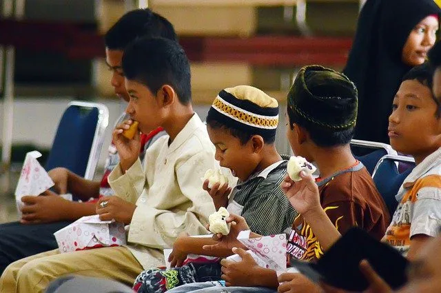 anak yatim dalam islam: Bacaan dan Doa untuk Anak Yatim yang Dianjurkan