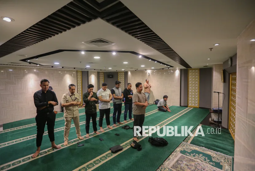 sholat yang terlewat: Mengajarkan Konsep Ini Kepada Anak dan Keluarga