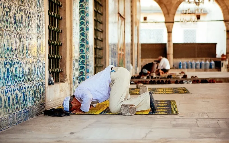 mengqodho banyak sholat
