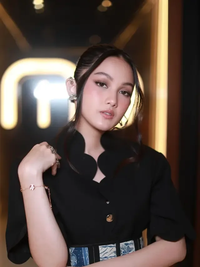 Membongkar Miskonsepsi tentang Aisyah