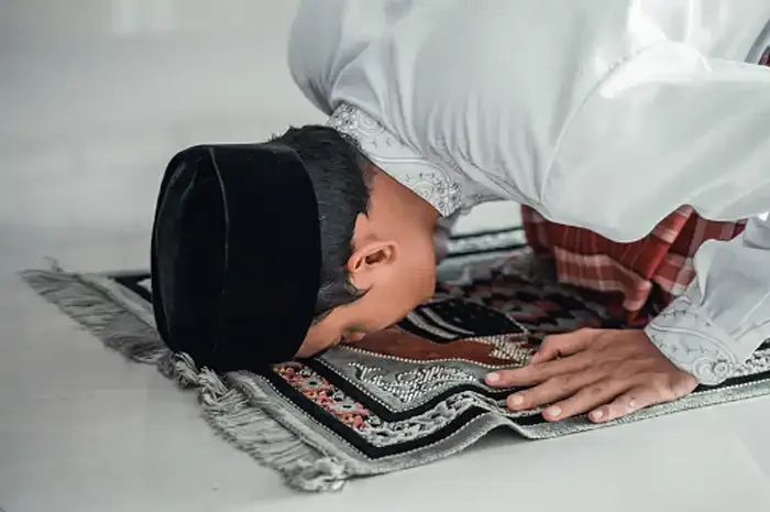 doa sujud - Makna Sujud dalam Arsitektur Ibadah dan Hubungannya dengan
