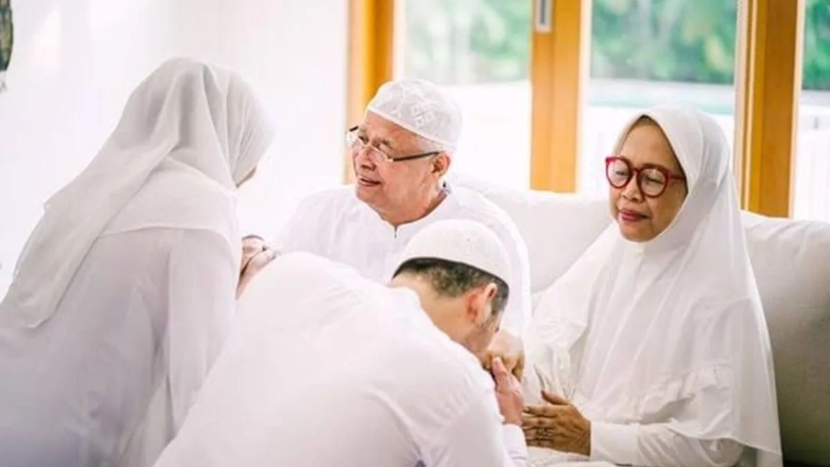 hijab dan akhlak