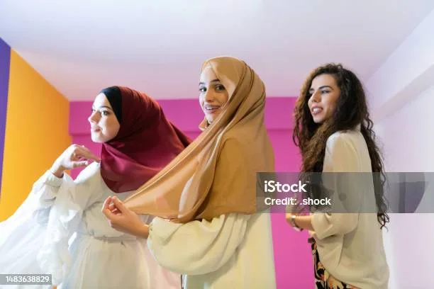 Hukum Tidak Memakai Hijab dalam Islam: Pandangan Ulama dan