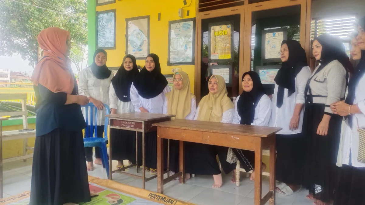 Perbandingan Pendekatan Pembinaan Kader