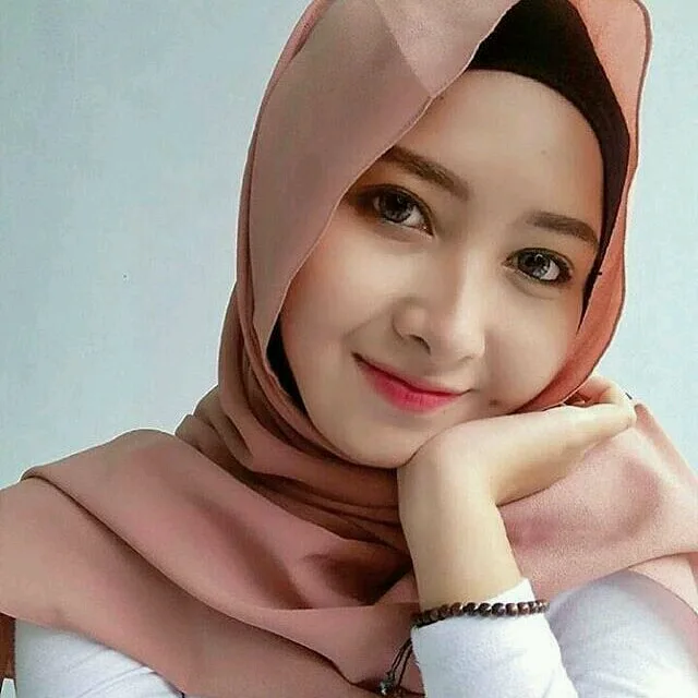 Berapa Jumlah Minimal Jilbab yang Sebaiknya Dimiliki?