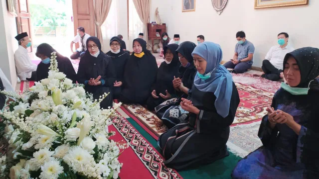 kirim doa ke orang meninggal: Tabel Perbandingan Fokus Doa Berdasarkan Waktu