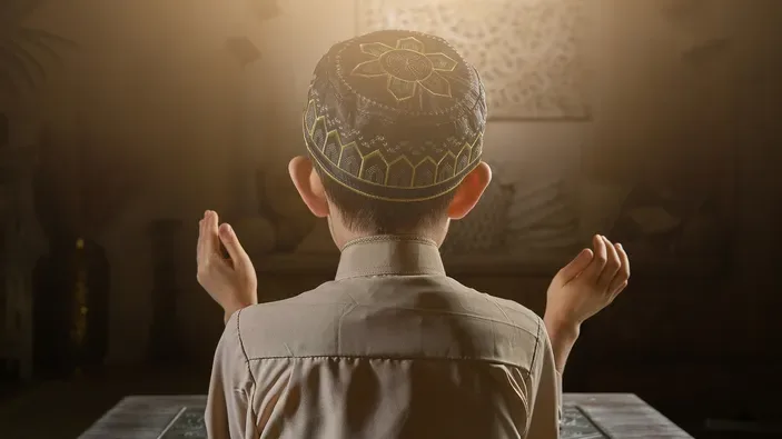 sholat isya jam berapa