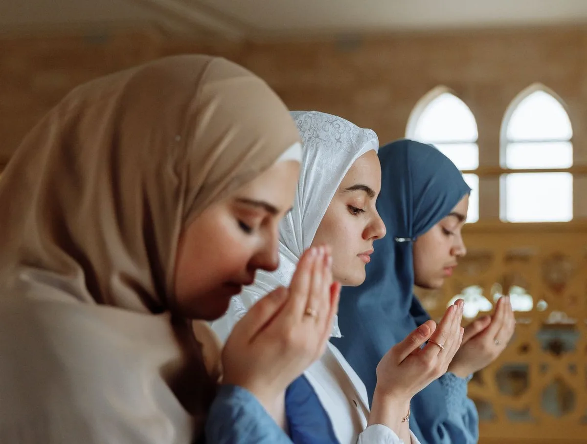 Apa Itu Zina dan Maksiat dalam Kerangka Ajaran Islam?