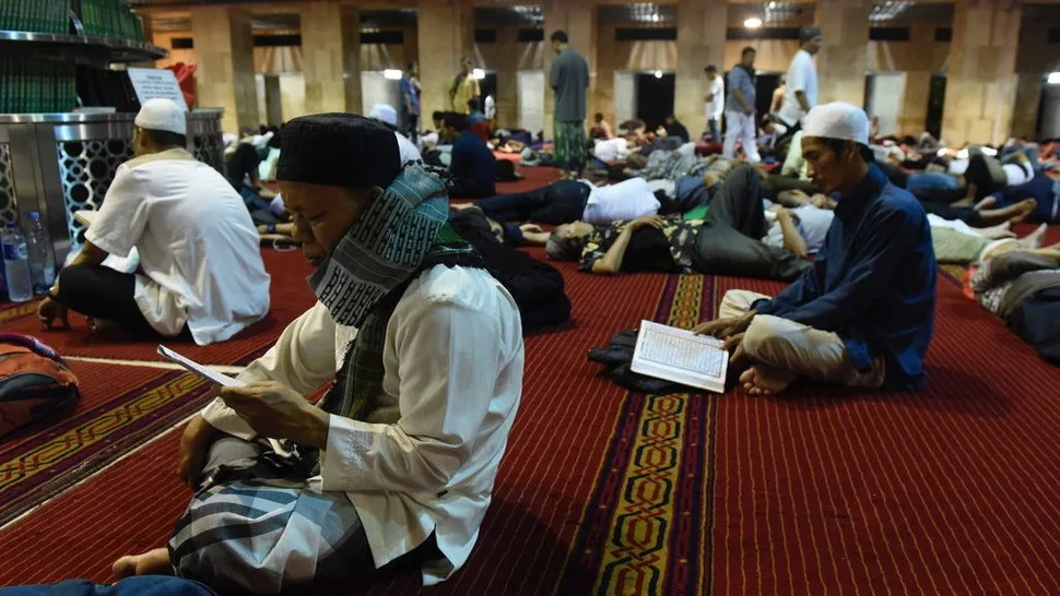 Perbandingan Itikaf di Berbagai Jenis Masjid