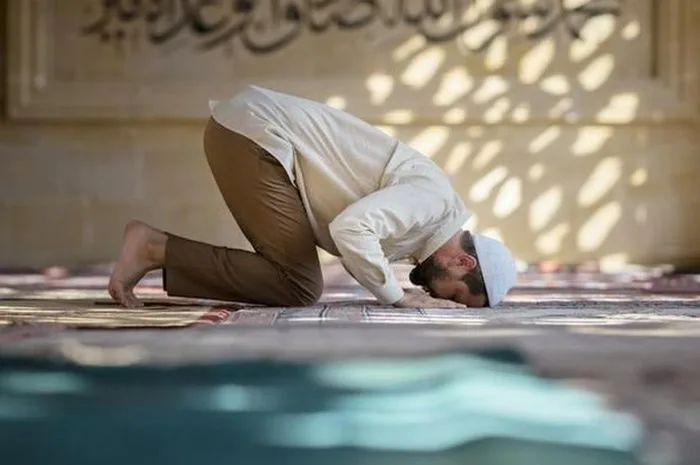 doa setelah tilawah: Kesalahan Umum saat Berdoa Setelah Membaca Al-Qur'an