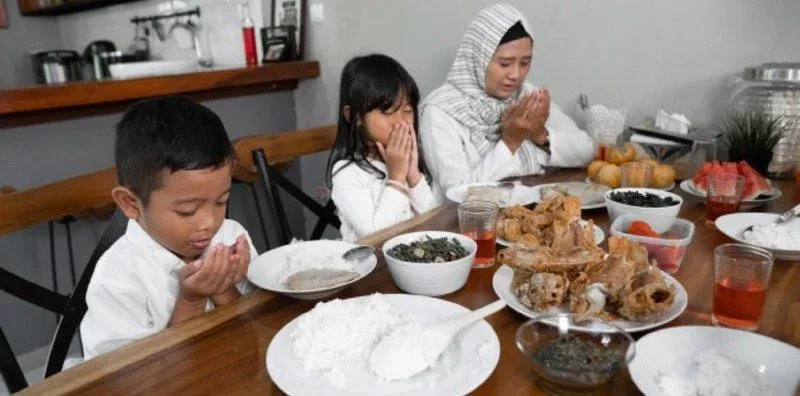 Sering Ditanyakan Seputar Doa sesudah Makan