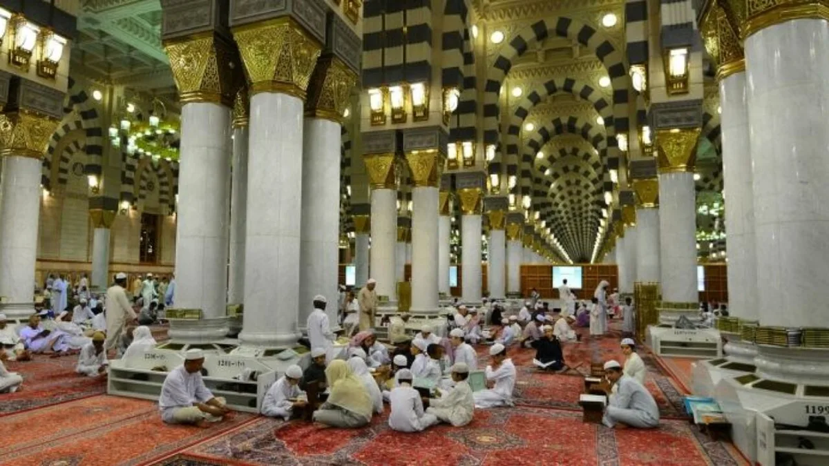 Tata Cara Itikaf di Masjid Secara Praktis