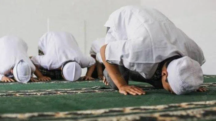 FAQ Seputar Al-Fatihah dalam Sholat