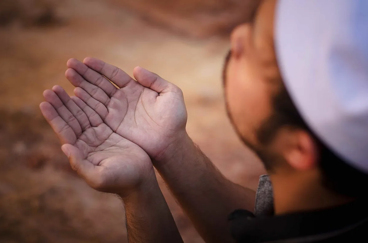 adab bersholawat - Kesalahan Umum dalam Bersholawat yang Harus Dihindari