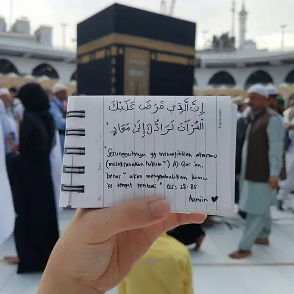 Doa di Makkah: Menyatukan Ilmu, Adab, dan Ketulusan