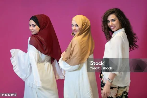 Hijab dalam Islam Hukum dan Kedudukannya dalam Syariat