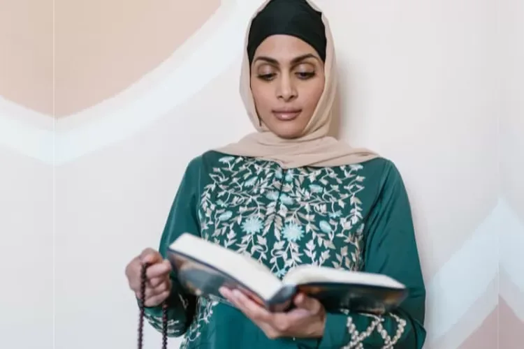 Tata Cara Bersuci dan Ibadah bagi Wanita Istihadhah