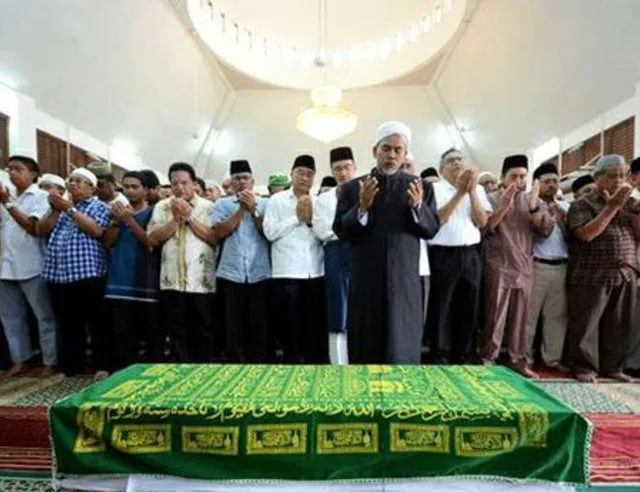 sholat mayit - Kesalahan yang Sering Terjadi saat Mensholatkan Jenazah