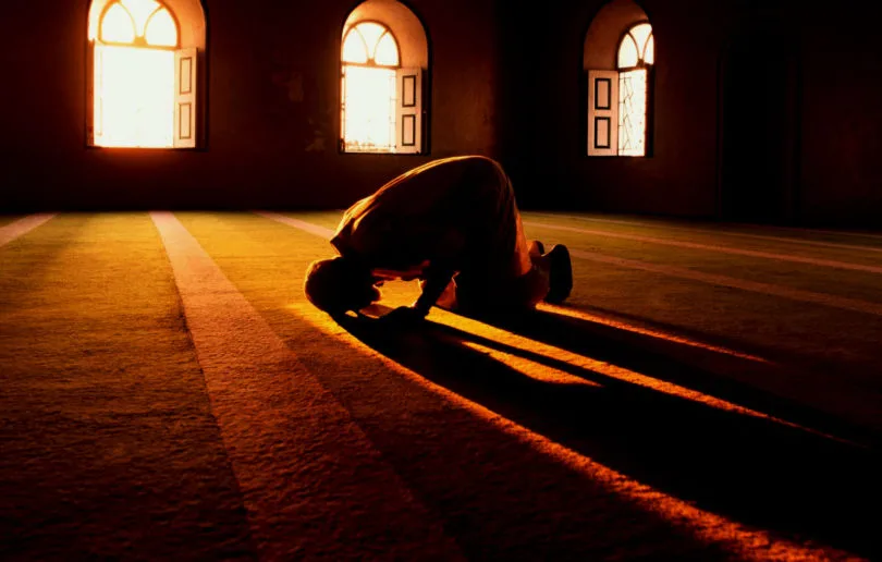 Doa Sujud Sholat: Konteks Sholat Fardhu, Sunnah, dan Malam
