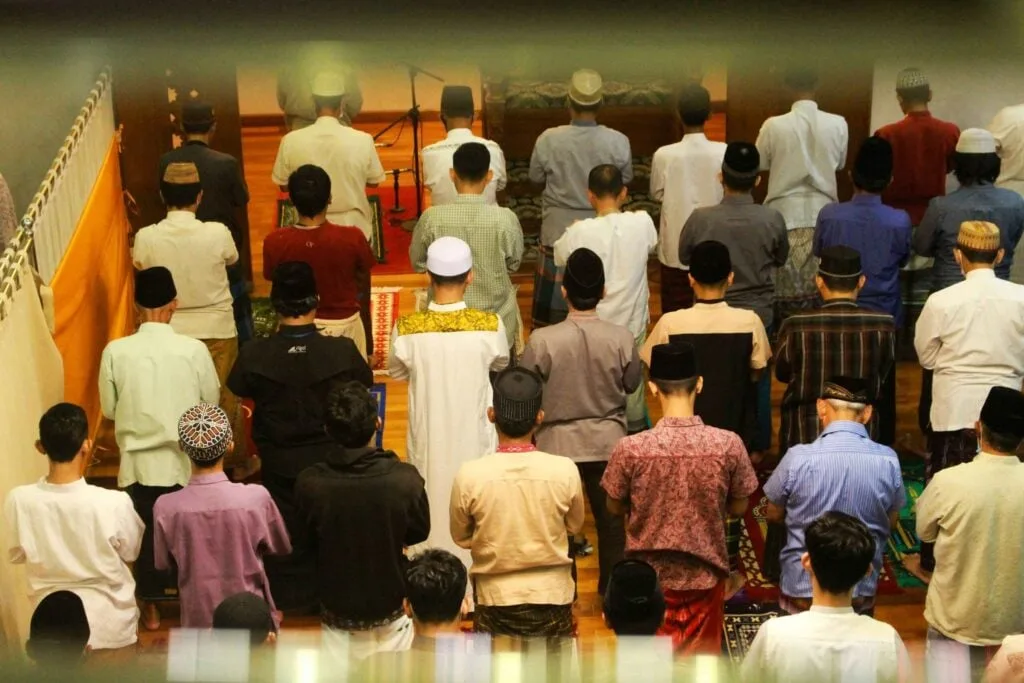 rakaat tarawih: Menghormati Perbedaan Hitungan dalam Bingkai Ukhuwah