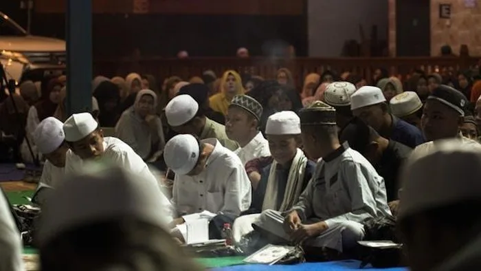Tahlilan Lengkap Latin untuk yang Belum Lancar Arab