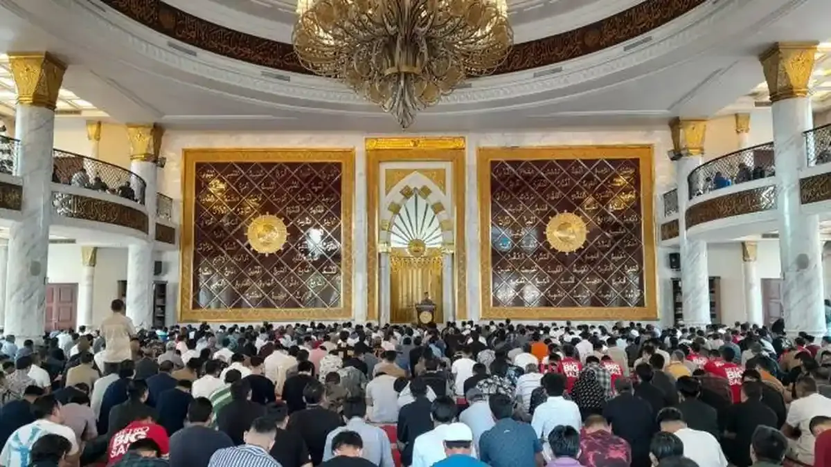 khutbah tentang akhlak