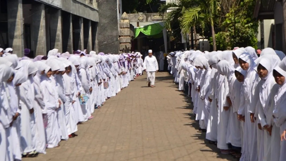 khutbah tentang akhlak