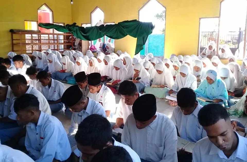 keutamaan majelis ilmu: Panduan Praktis Menghadiri Majelis Ilmu dengan Konsisten