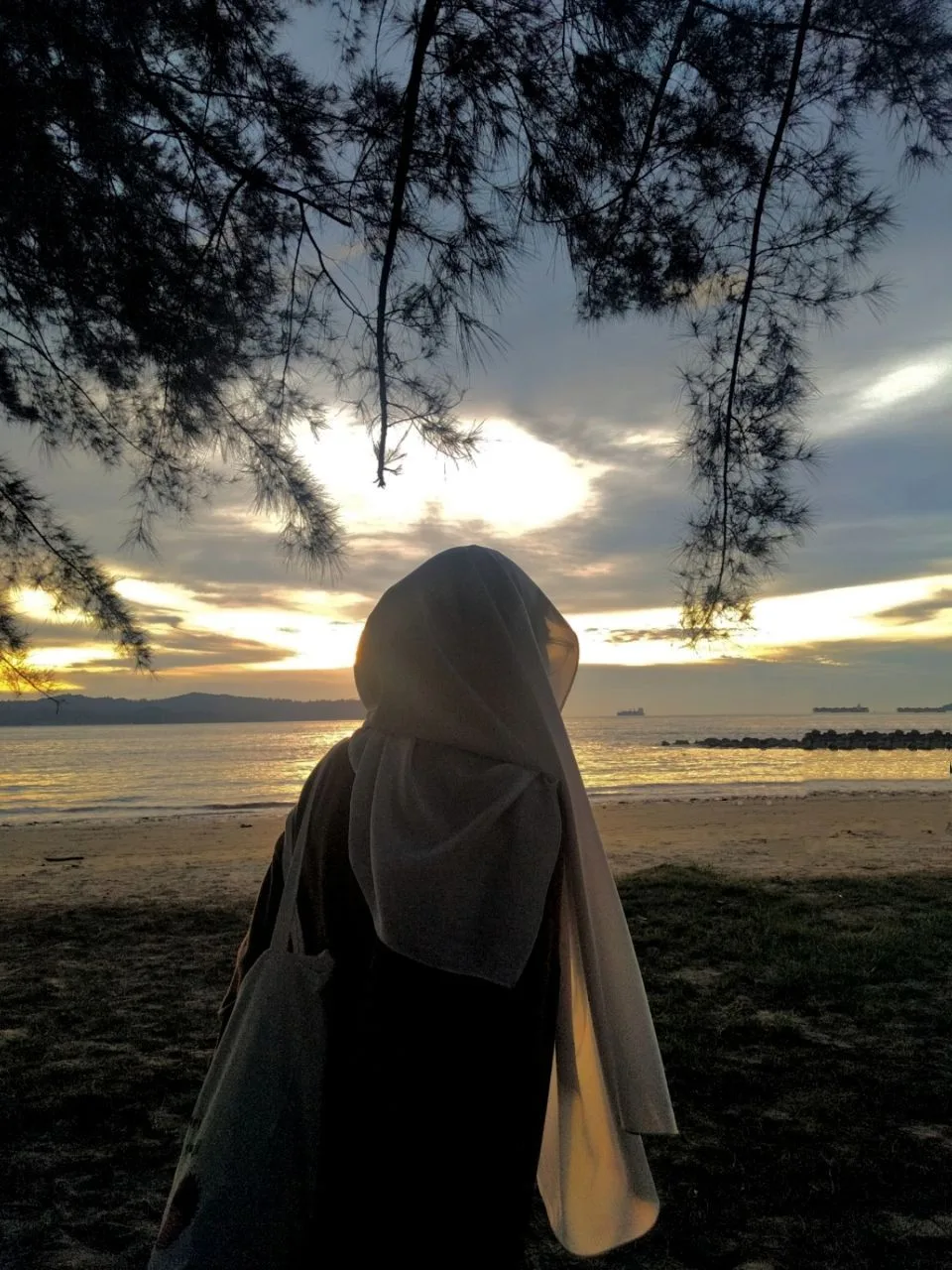 hijab dan akhlak