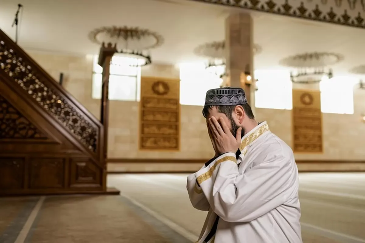 lupa sholat: Perbedaan Qadha dan Penggantian Sholat Lainnya
