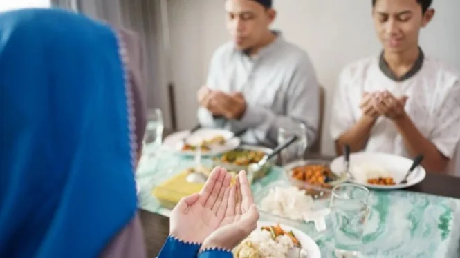 Doa Makan dan Artinya: Bekal Ilmu sebelum Suapan Pertama