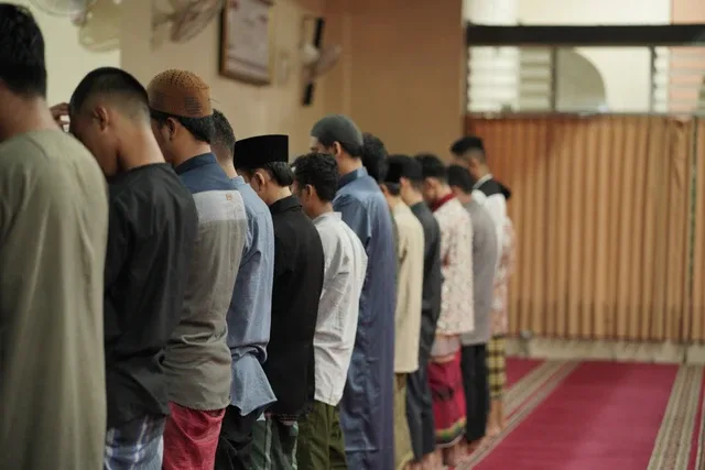 Memahami Definisi Jamak Takhir Maghrib Isya sebelum