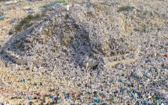 keutamaan hari arafah: Hubungan Hari Arafah dengan Topik Ibadah Lainnya