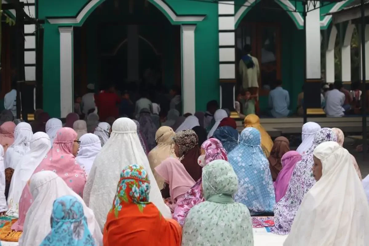 khutbah tentang orang tua: Khutbah Jumat tentang Kematian: Kaitannya dengan Bakti