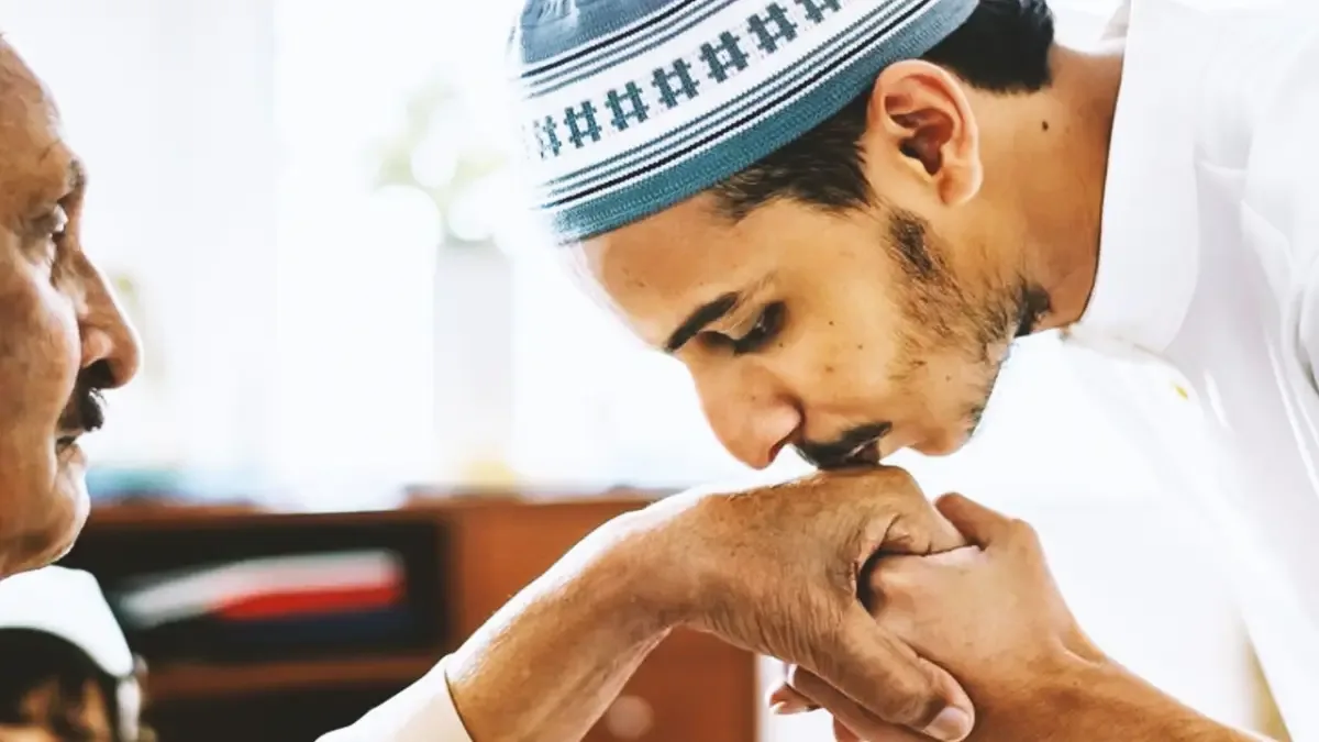 Pertanyaan Umum tentang Doa untuk Orang Tua yang Masih Hidup