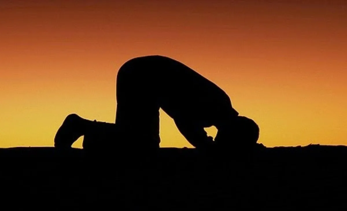 Peran Sujud dalam Membangun Kebiasaan Spiritual Harian