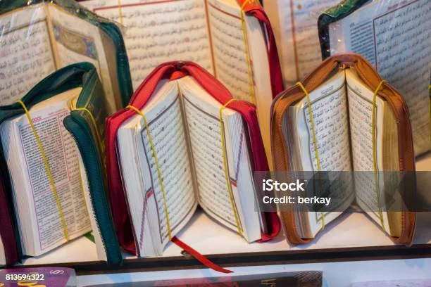 Hikmah Diimani 4 Kitab Allah bagi Kehidupan Modern