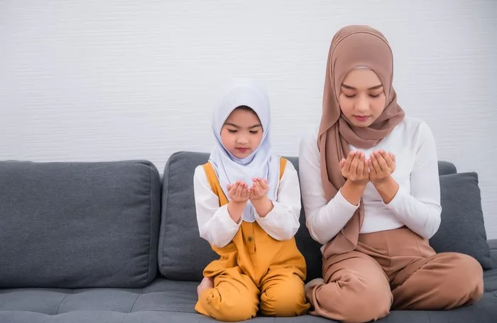 doa untuk orang tua: Merangkai Doa, Bakti, dan Warisan Kebaikan