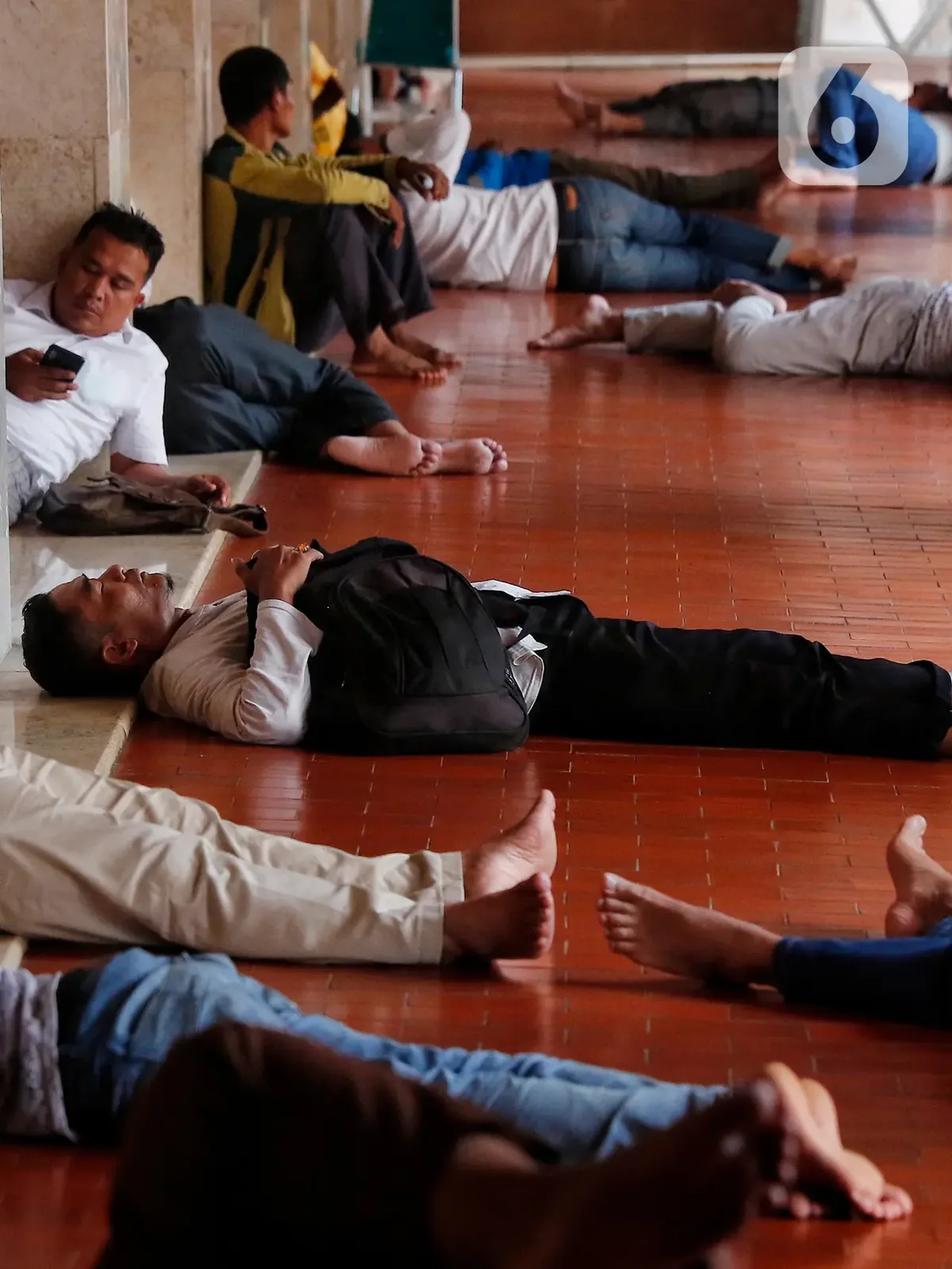 apakah tidur membatalkan wudhu: Apakah Tidur Dapat Membatalkan Wudhu: Perbandingan Empat