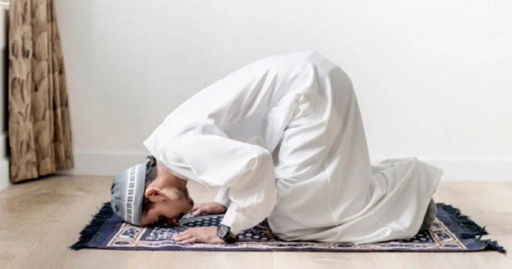 Pengertian Najis dan Letak Persoalannya dalam Fikih