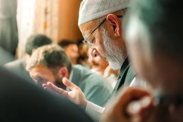 khutbah tentang sabar: Membangun Kebiasaan Sabar Setelah Khutbah Usai