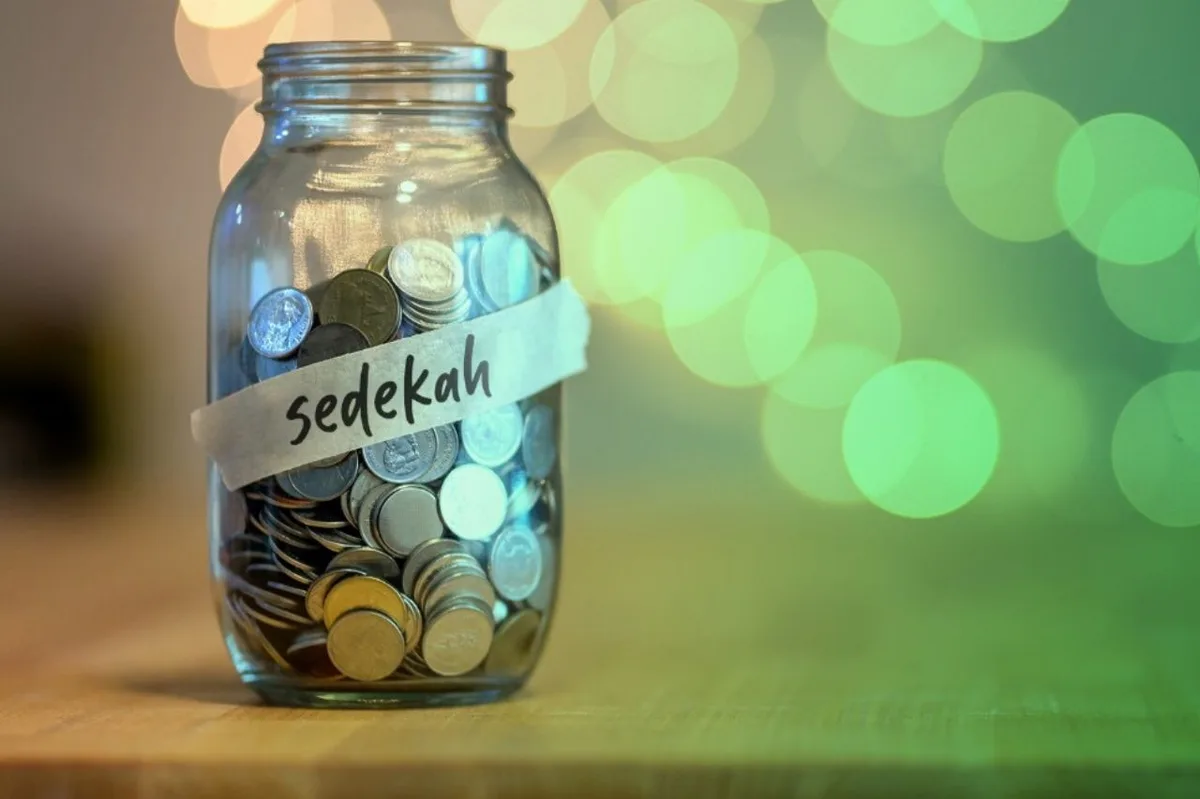 Membangun Budaya Sedekah Sosial di Lingkungan Kerja dan